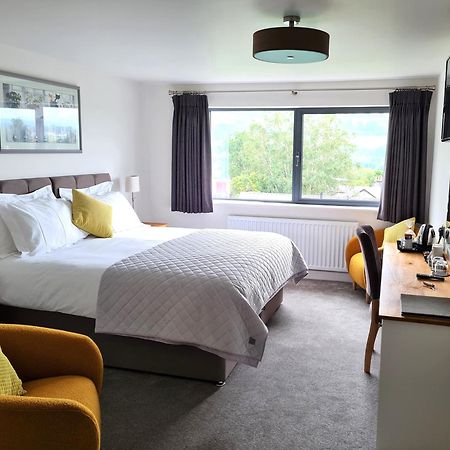 Camden Lodge B&B And Cottage เบรคอน ภายนอก รูปภาพ