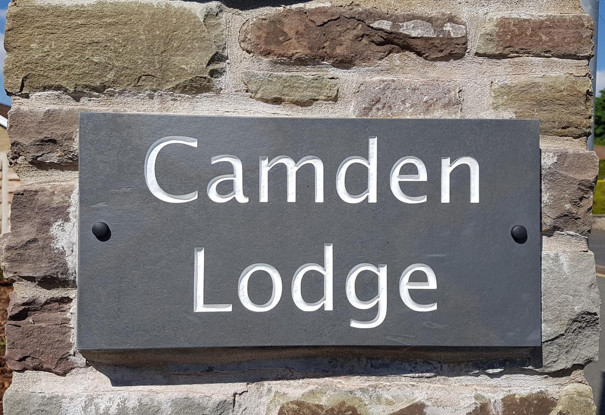 Camden Lodge B&B And Cottage เบรคอน ภายนอก รูปภาพ